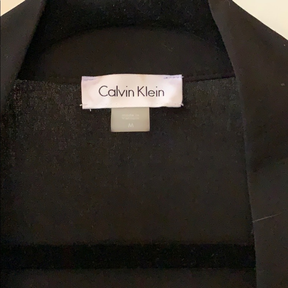 Calvin Klein - Picture 2 of 4